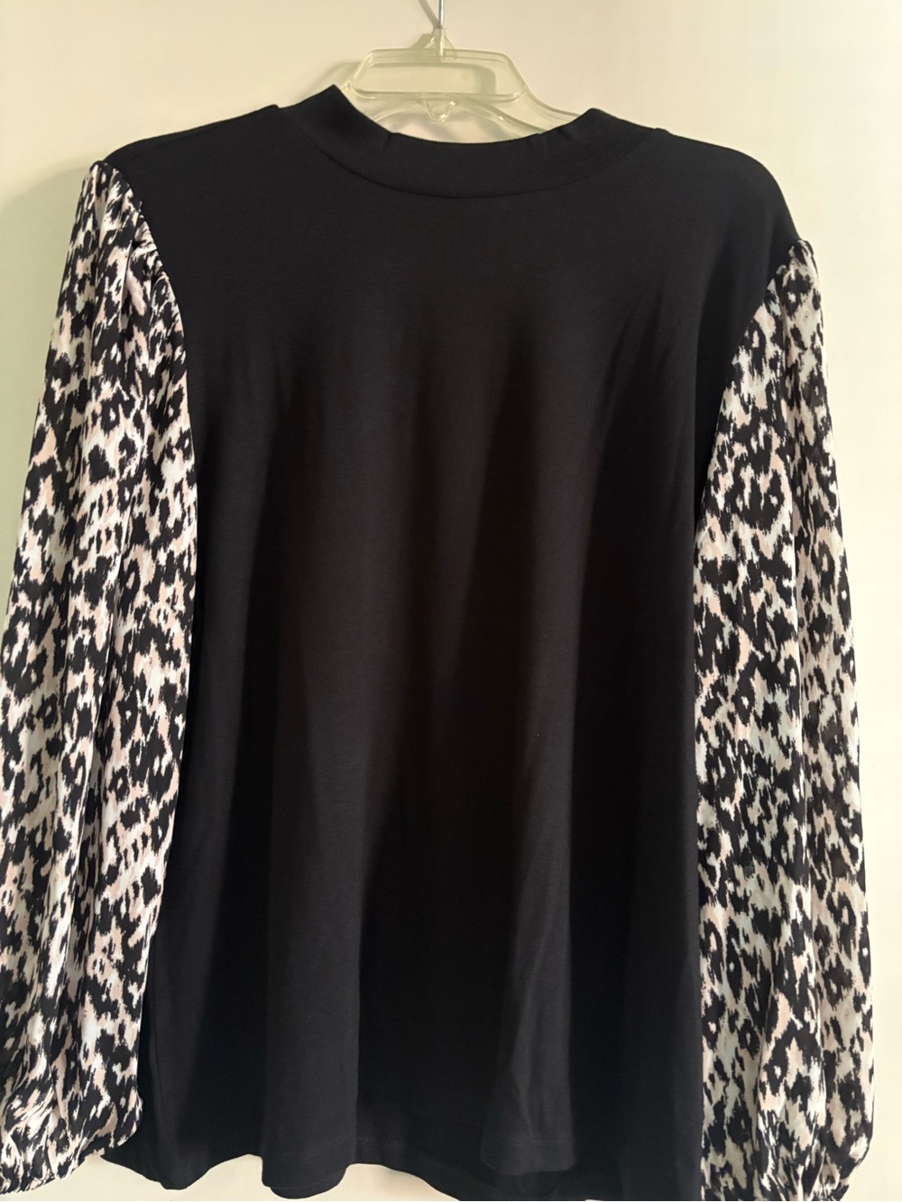 Ann Taylor Loft Women’s Blouse Black with Print Sleeves